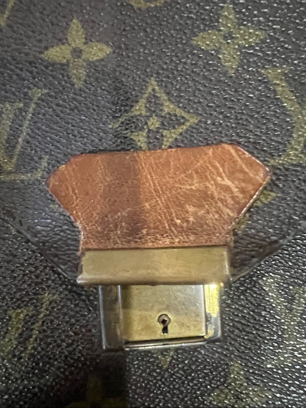 Louis Vuitton Monogram Envelope Beiefcase in Brown with Gold Hardware-Project - Picture 9 of 12